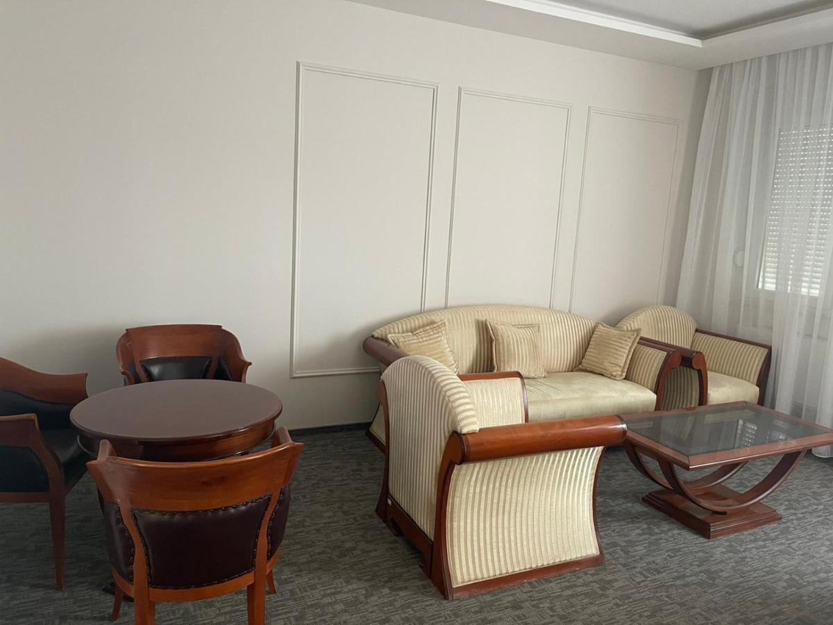 Hotel Cataleya Šabac エクステリア 写真