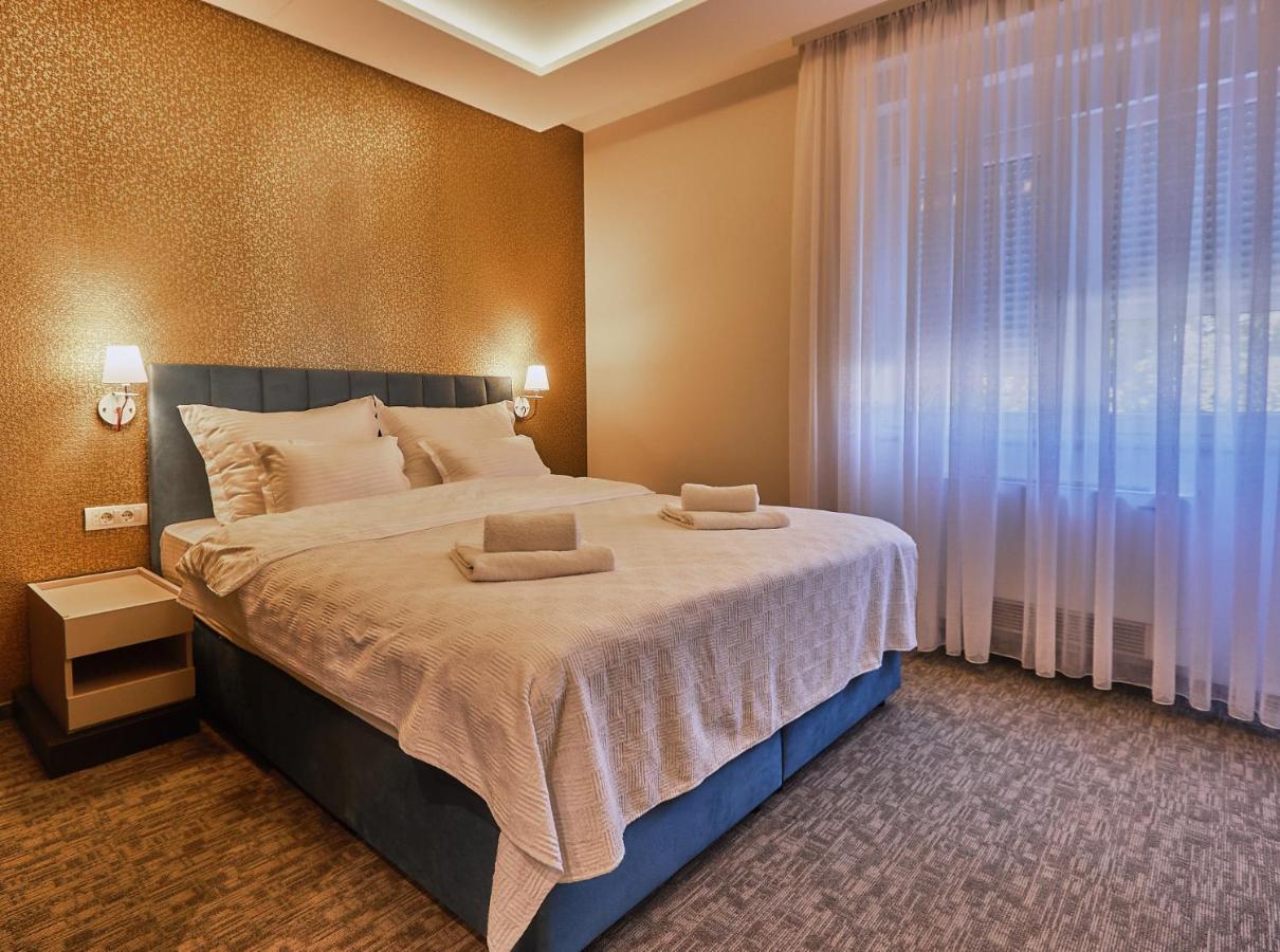 Hotel Cataleya Šabac エクステリア 写真