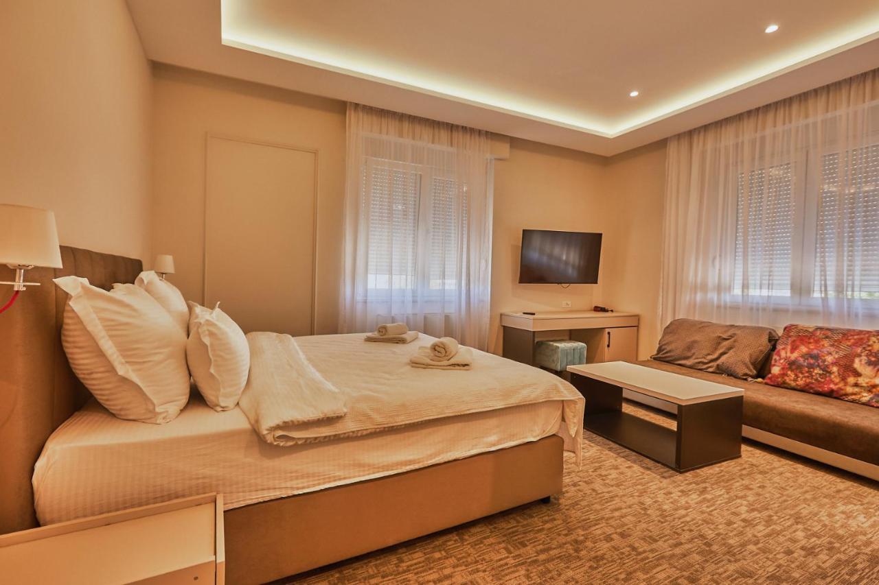 Hotel Cataleya Šabac エクステリア 写真