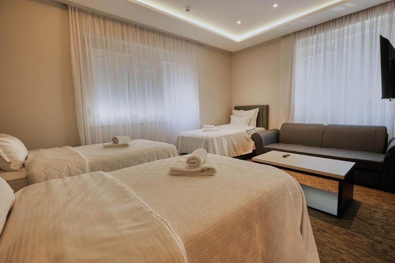 Hotel Cataleya Šabac エクステリア 写真