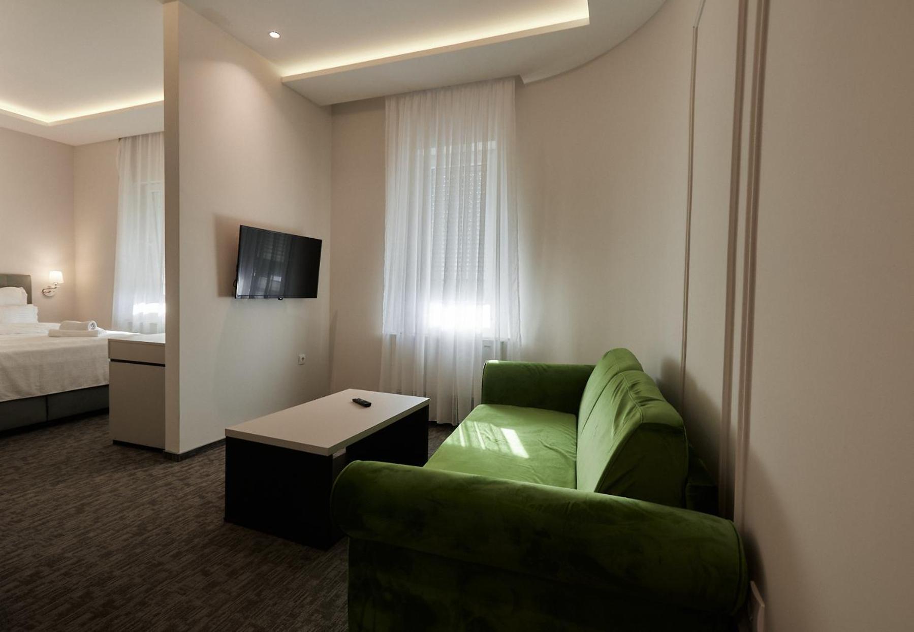Hotel Cataleya Šabac エクステリア 写真