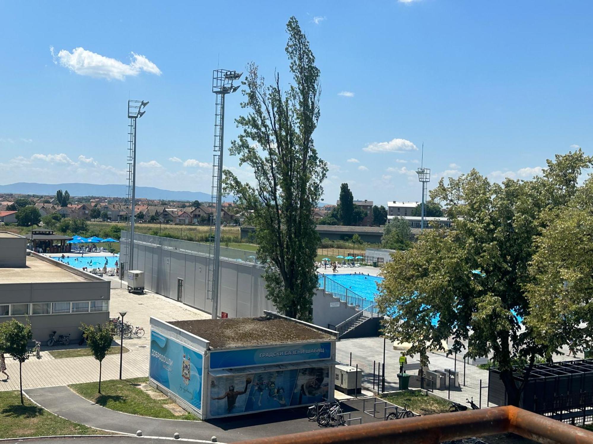 Hotel Cataleya Šabac エクステリア 写真
