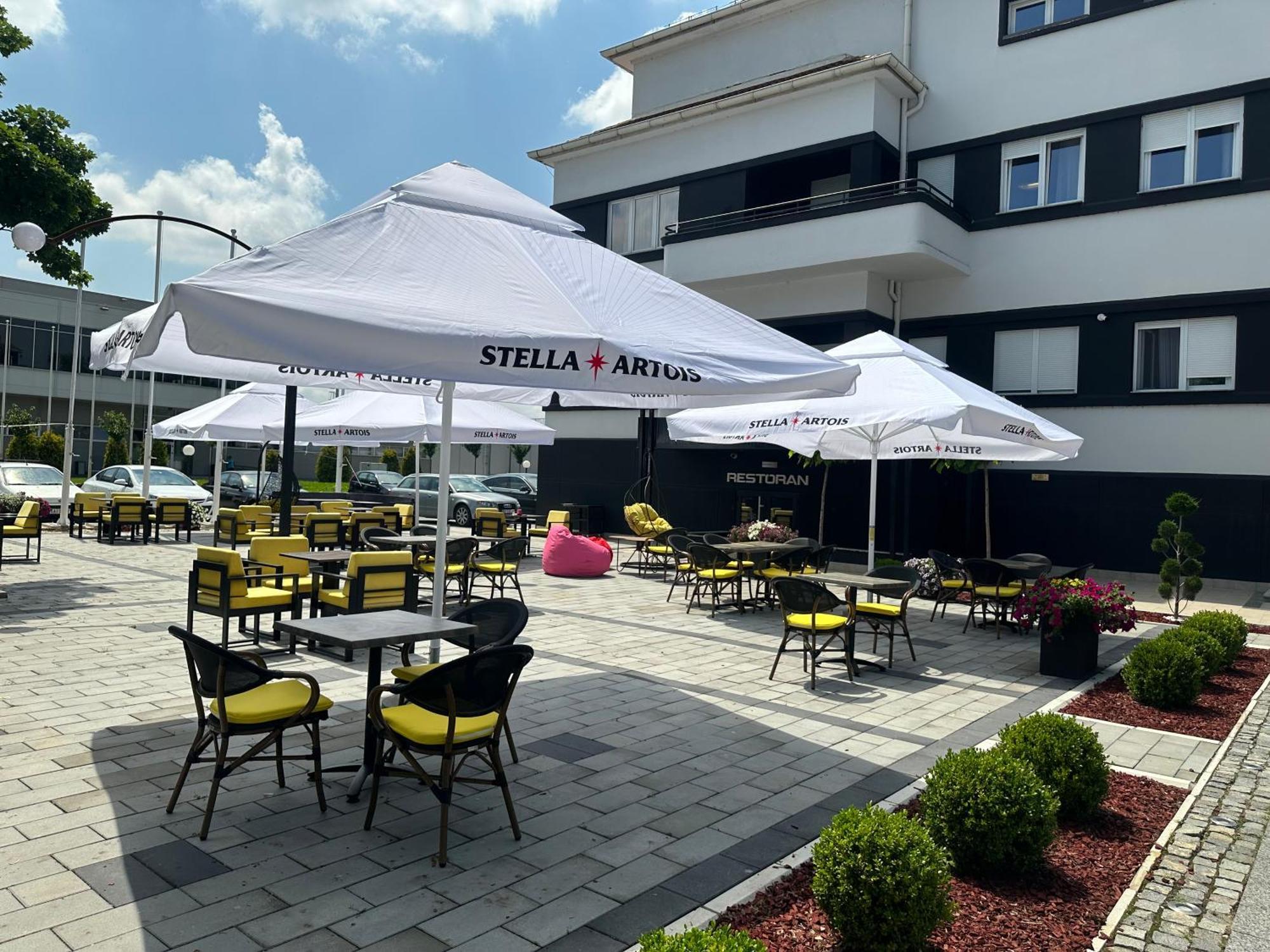 Hotel Cataleya Šabac エクステリア 写真